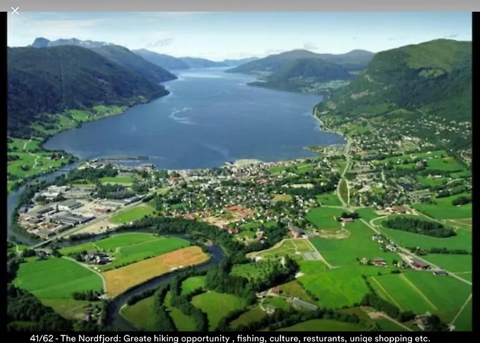 Koselig Landsbyhus I Nordfjord Nordfjordeid